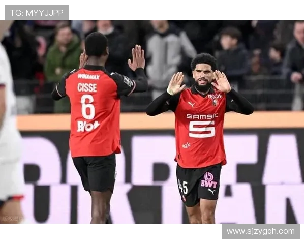 雷恩三球完胜欧塞尔卡马拉双响